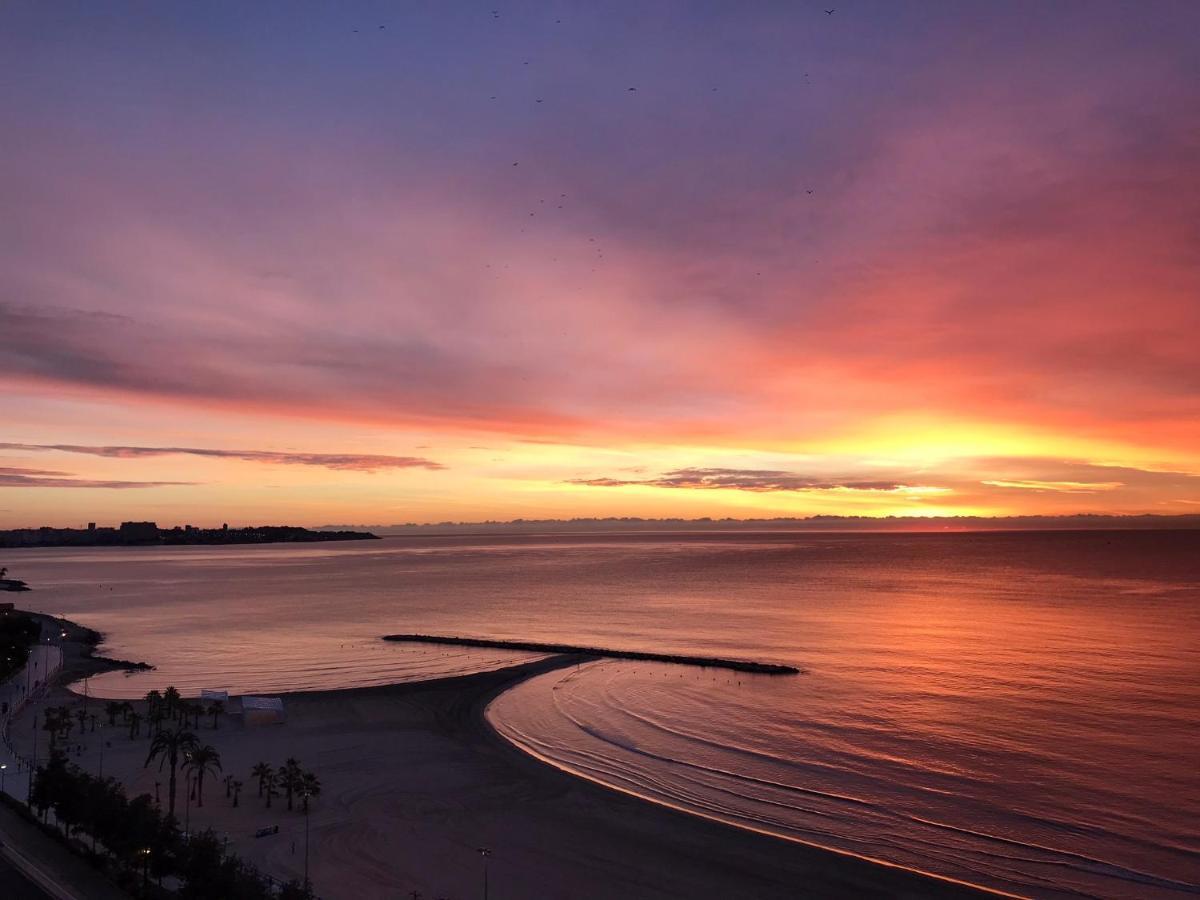 Apartamento Con Vistas Al Mar Primera Linea De Playa Del Postiguet Alicante Dış mekan fotoğraf
